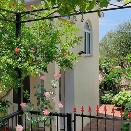 Apartment Kumbaya-Musalez Exterior photo